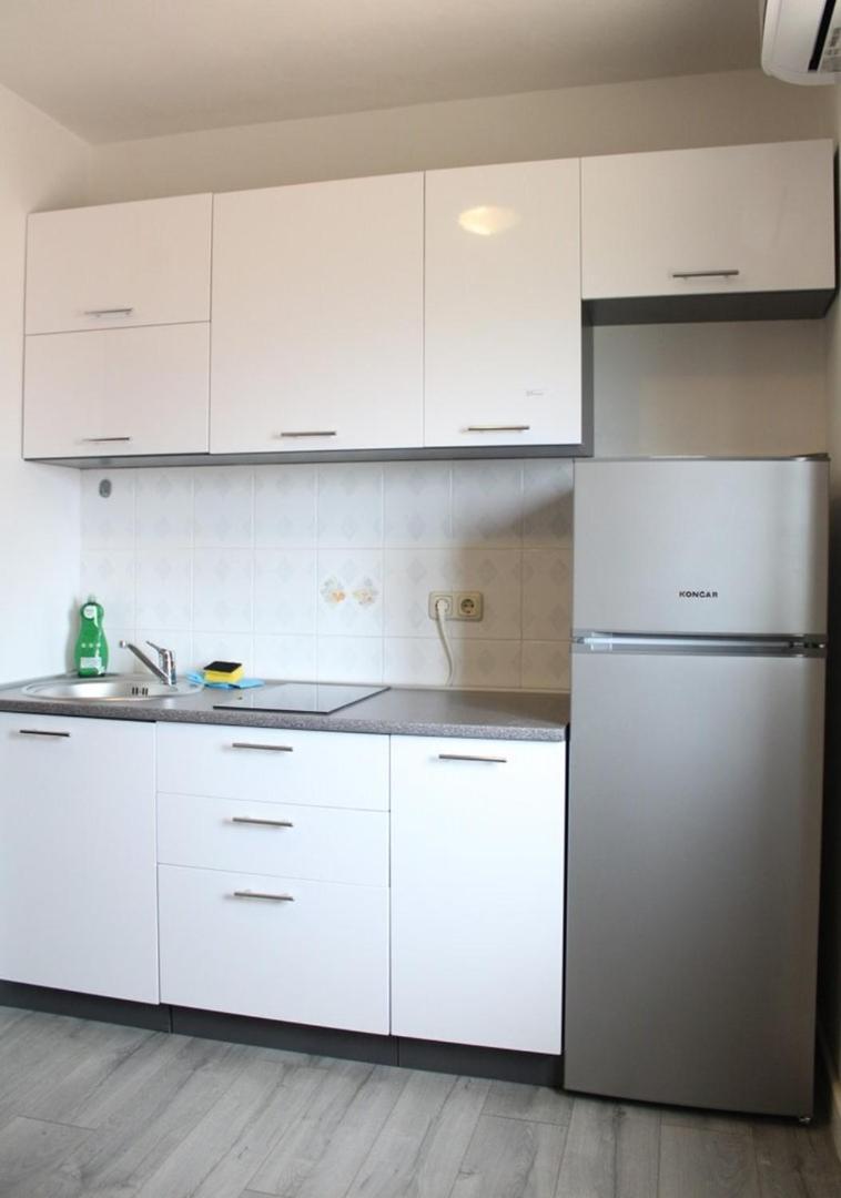 Apartment Bajuti Primosten Exterior photo